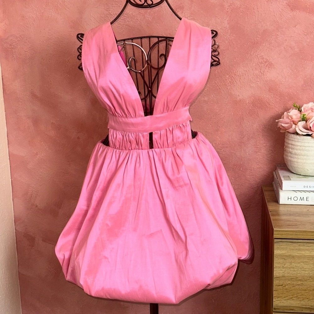 Fashion Nova Valencia Mini Dress Pink Bubble Hem Cut Out V-Neck M